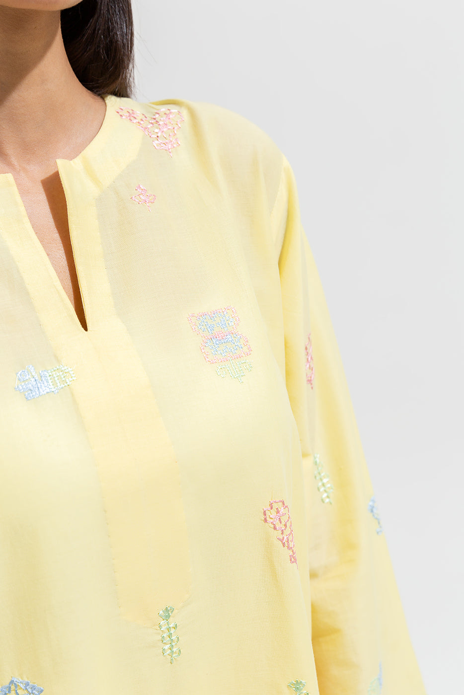 2 PIECE EMBROIDERED LAWN SUIT (PRET)