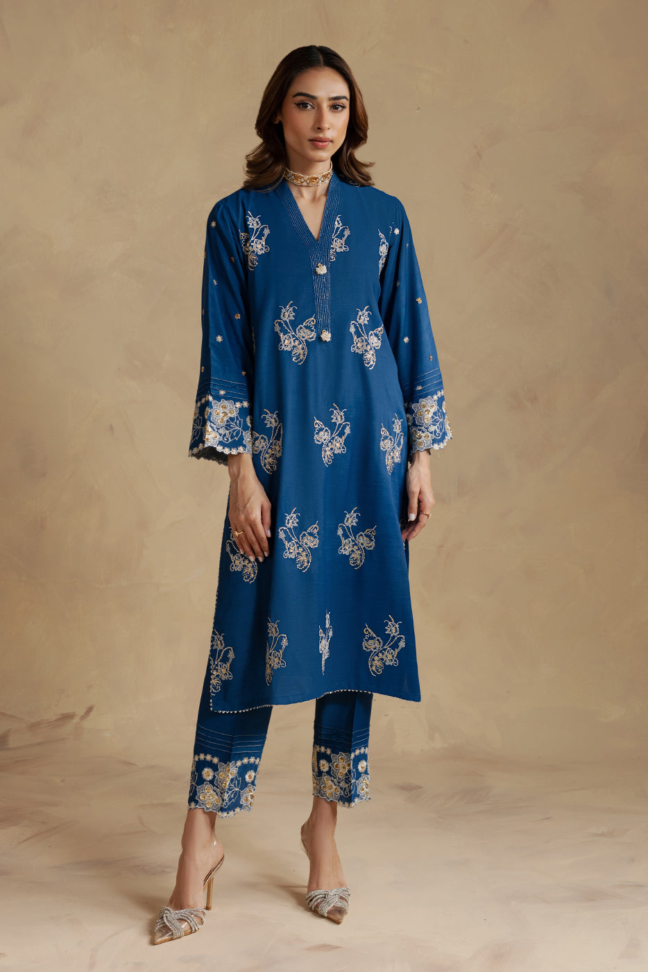 2 PIECE EMBROIDERED SILK SUIT (LUXURY-PRET)