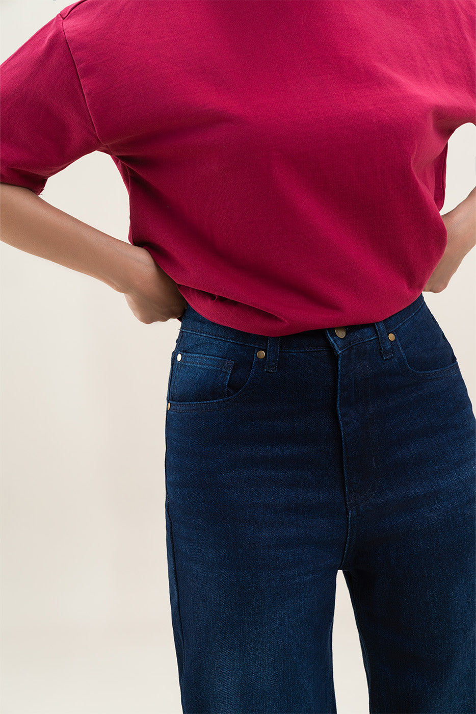 LOOSE FIT T-SHIRT