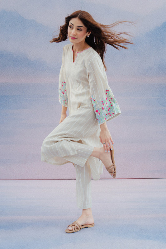 2 PIECE HAND EMBROIDERED YARN DYED SUIT (PRET)