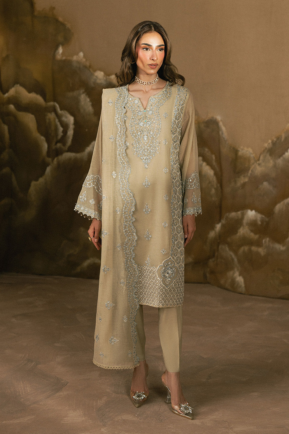 3 PIECE EMBROIDERED COTTON VISCOSE SUIT (LUXURY-PRET)