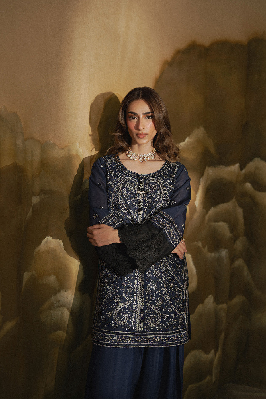 2 PIECE EMBROIDERED COTTON VISCOSE SUIT (LUXURY-PRET)