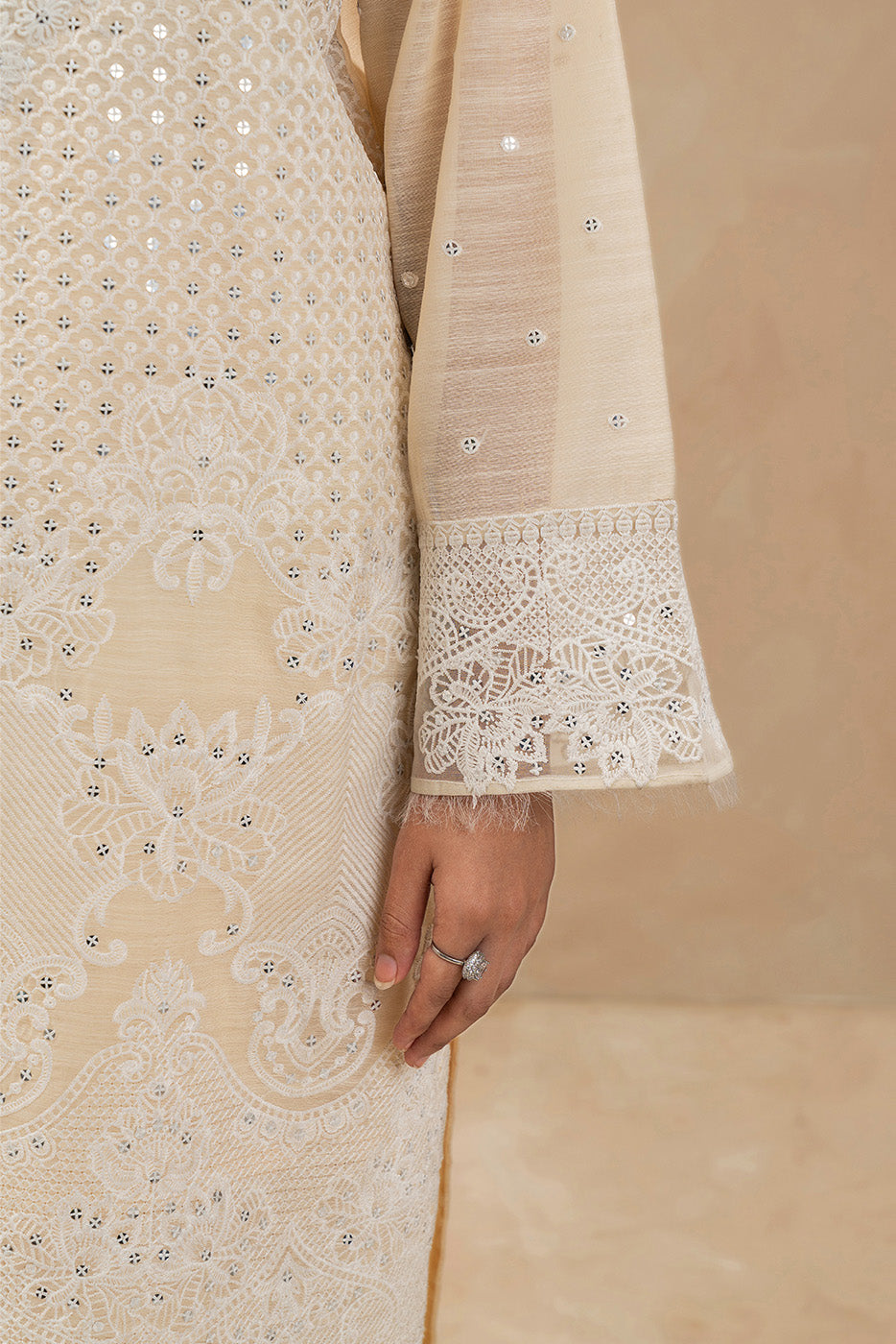 2 PIECE EMBROIDERED MONARK SUIT (LUXURY-PRET)