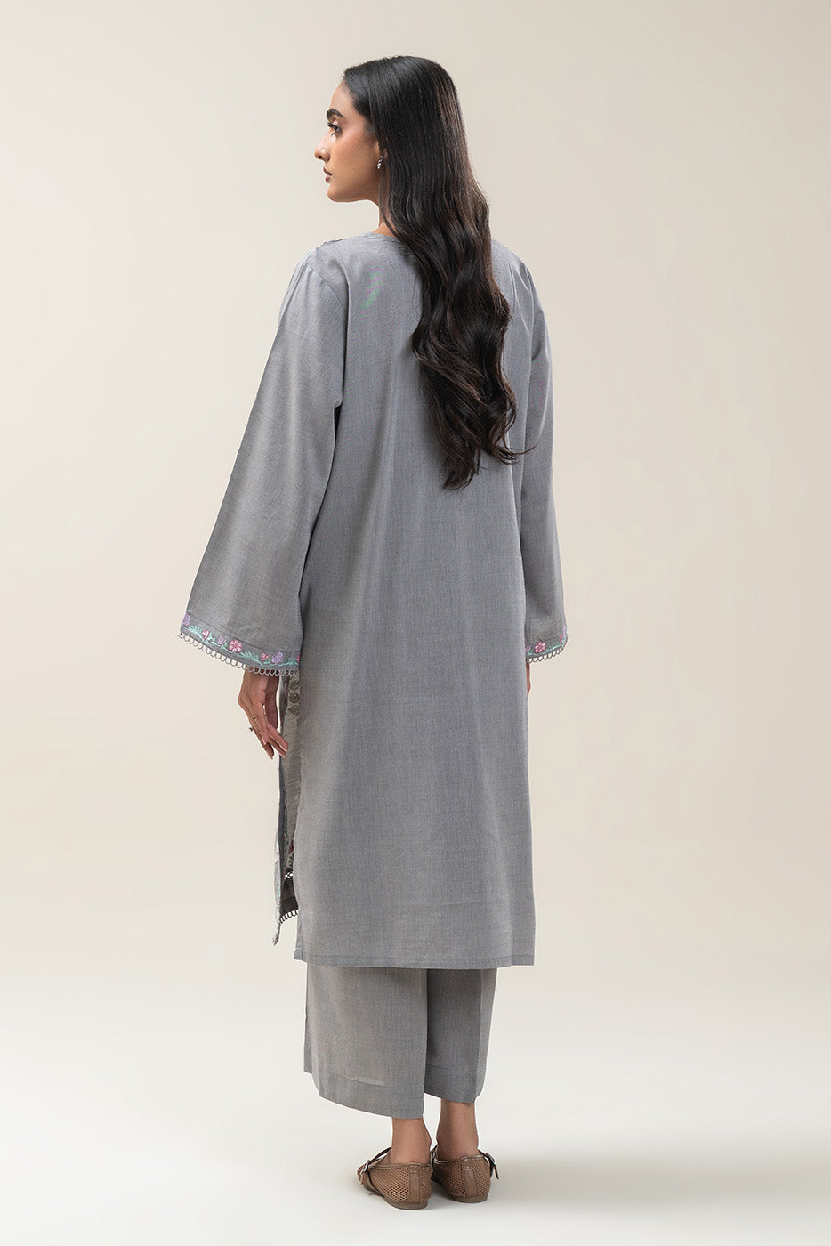 2 PIECE EMBROIDERED YARN DYED VISCOSE CHAMBRAY SUIT (PRET)