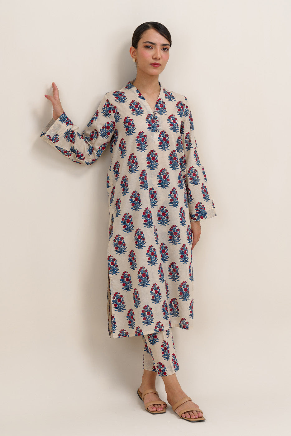 2 PIECE PRINTED LAWN SUIT (PRET)