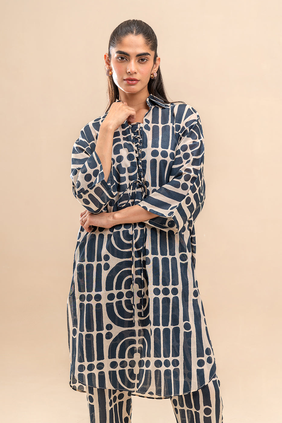 2 PIECE PRINTED LAWN SUIT (PRET)