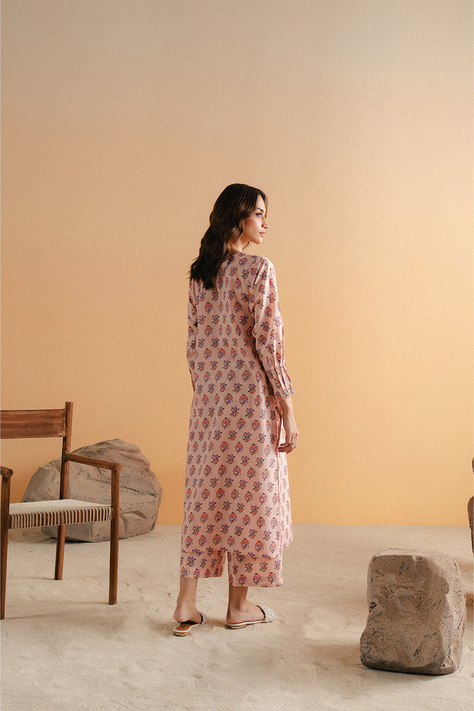 2 PIECE PRINTED LAWN SUIT (PRET)