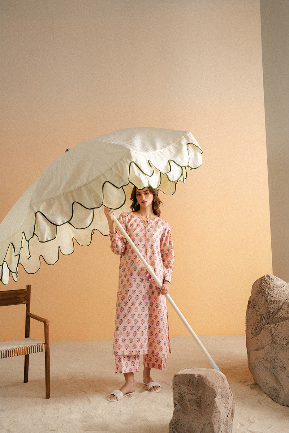 2 PIECE PRINTED LAWN SUIT (PRET)