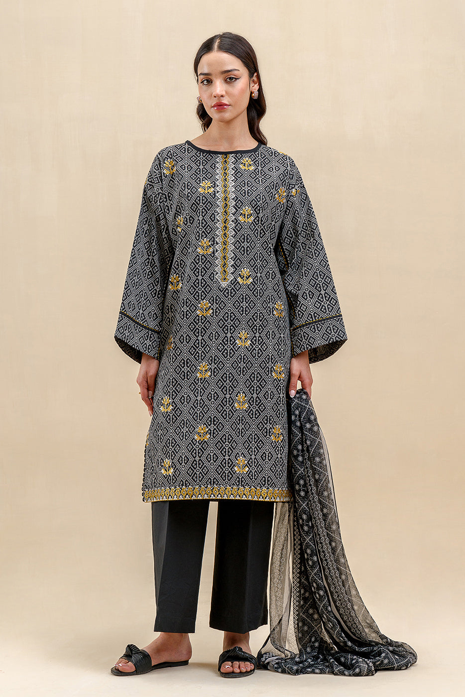 2 PIECE EMBROIDERED LAWN SUIT-MIDNIGHT GLAZED (UNSTITCHED)