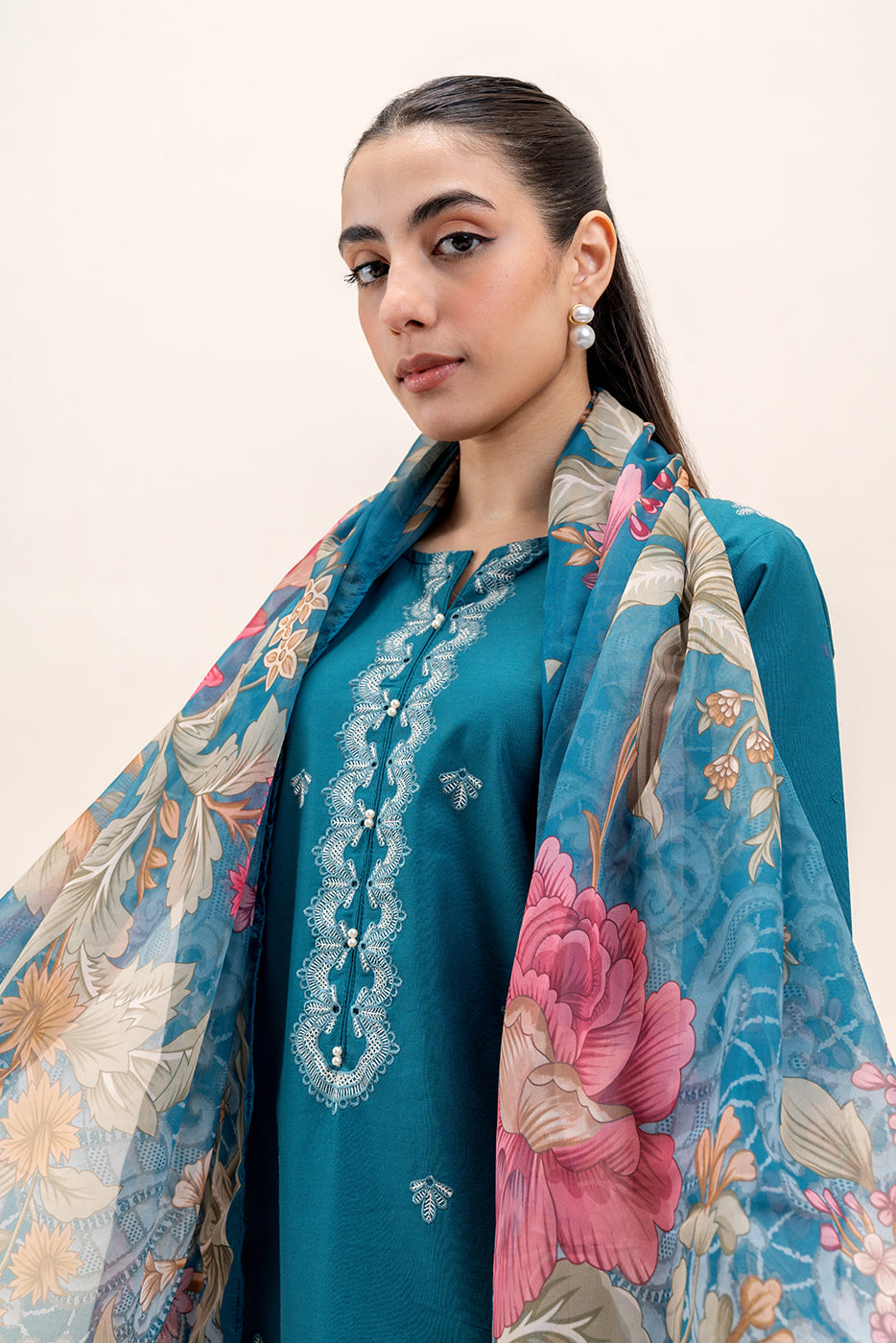 3 PIECE EMBROIDERED LAWN SUIT-SPRUCE AURA (UNSTITCHED)