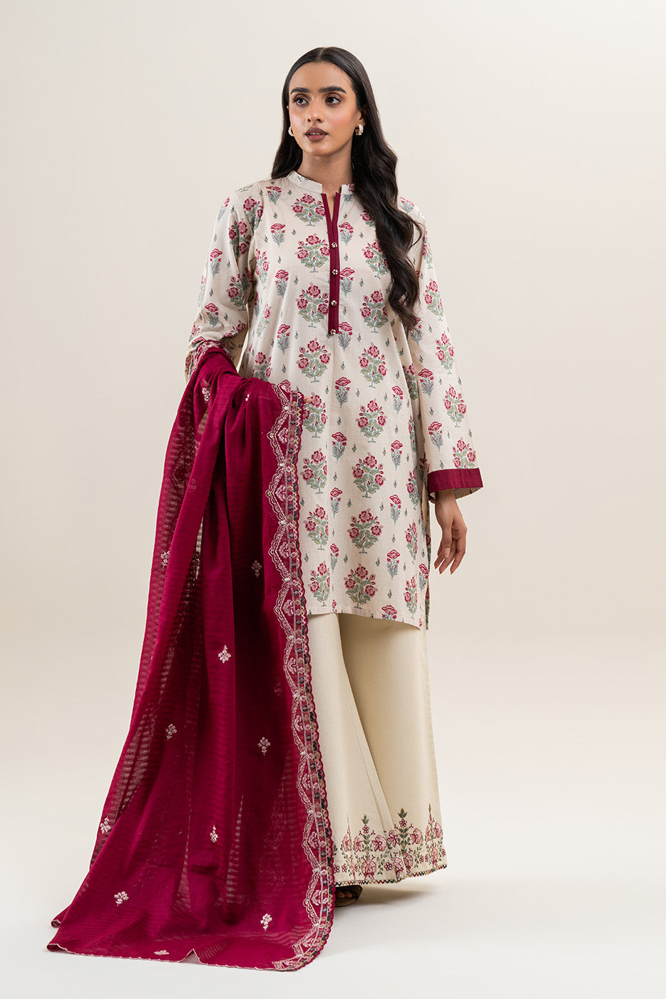 3 PIECE EMBROIDERED LAWN SUIT-GARNET MUSK (UNSTITCHED)