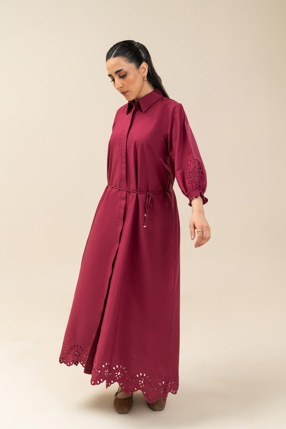 EMBROIDERED YARN DYED DRESS (FLOW)