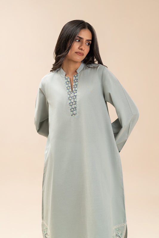 EMBROIDERED SLUB SHIRT (PRET)