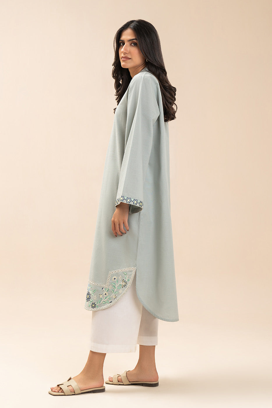 EMBROIDERED SLUB SHIRT (PRET)