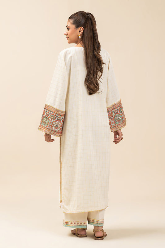 2 PIECE EMBROIDERED YARN DYED LUREX SUIT (PRET)
