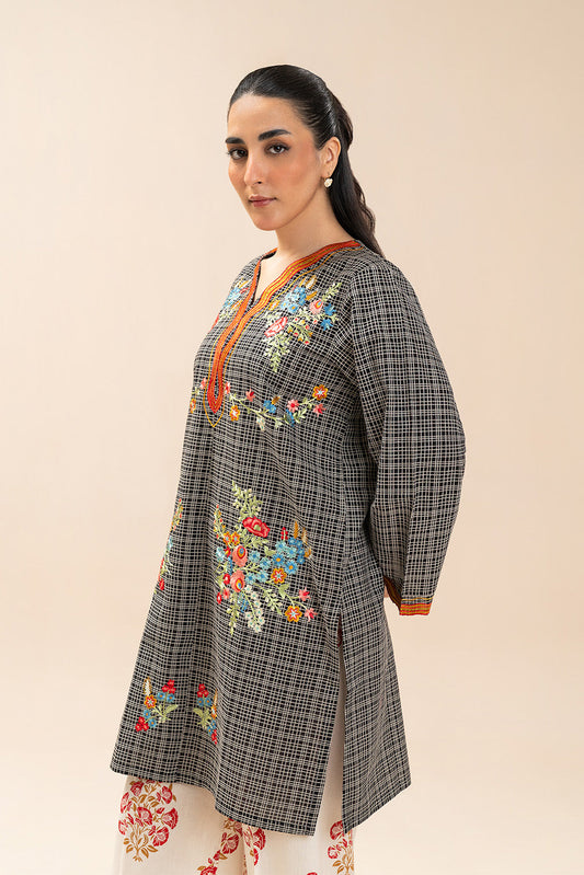 2 PIECE EMBROIDERED DORIA SUIT (PRET)