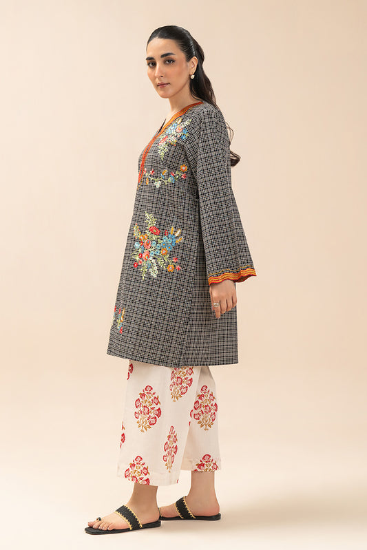 2 PIECE EMBROIDERED DORIA SUIT (PRET)