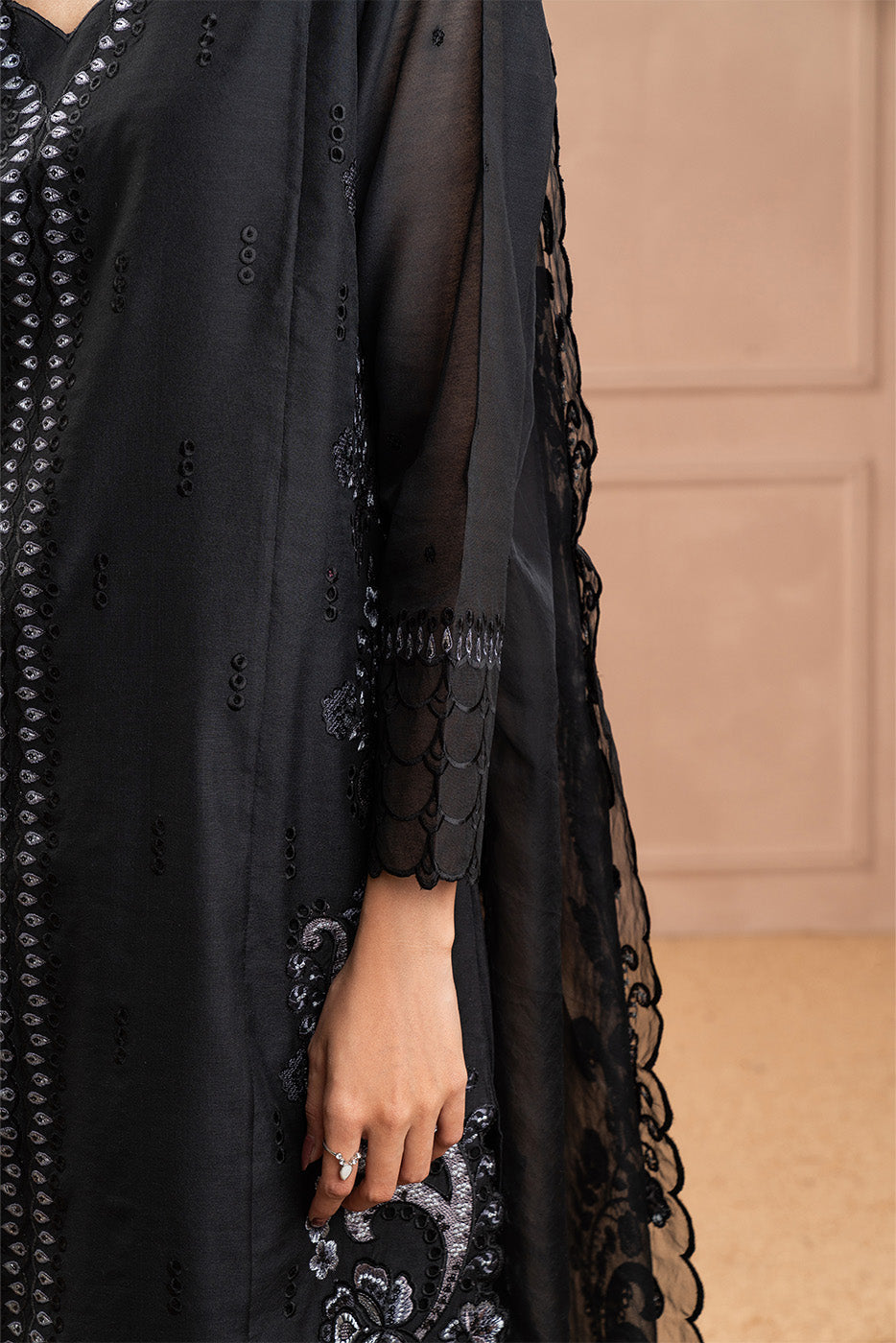 3 PIECE EMBROIDERED PAPER COTTON SUIT (LUXURY PRET)