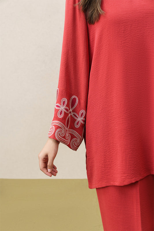 EMBROIDERED POLY CREPE DRESS (FLOW)