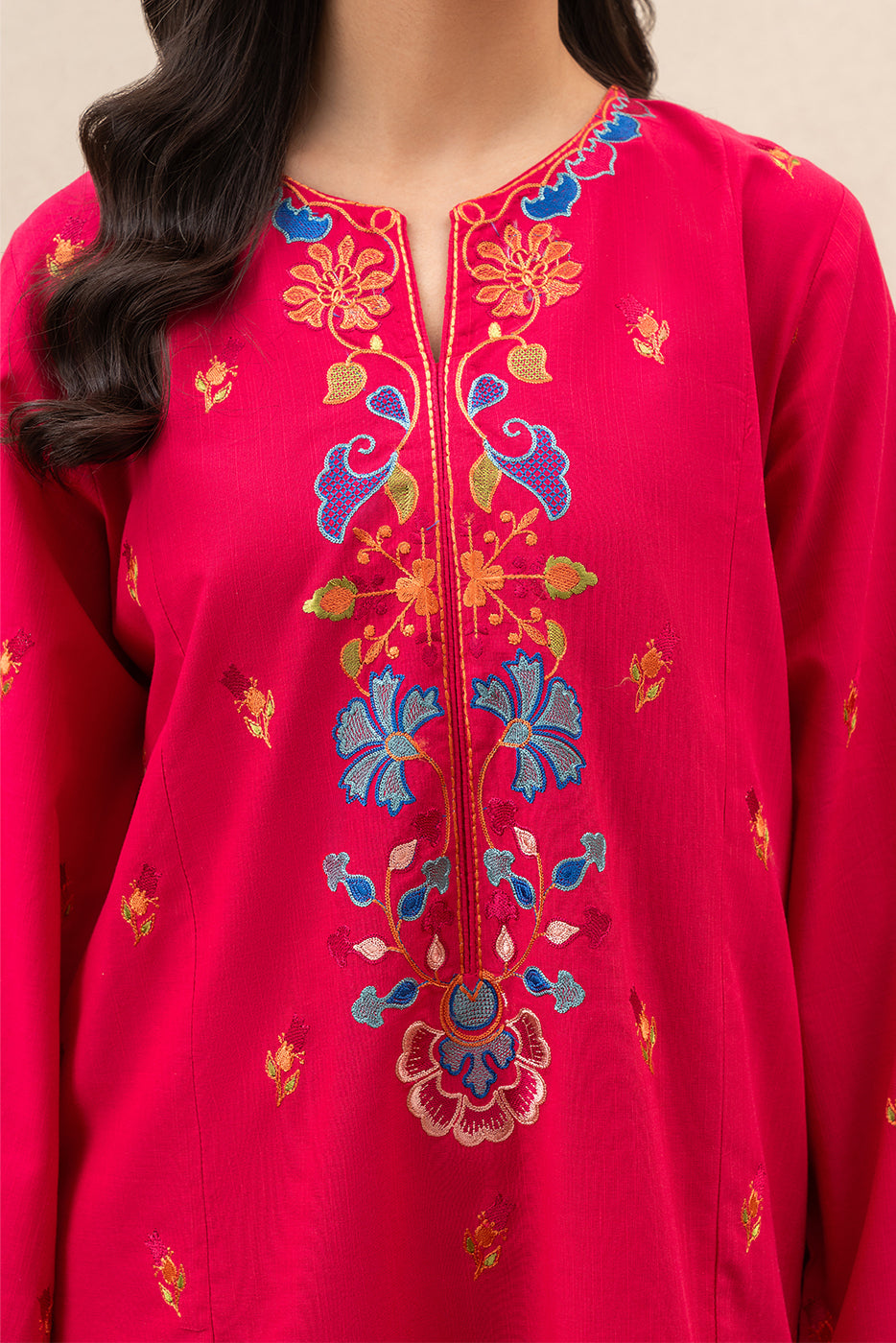 2 PIECE EMBROIDERED SLUB LAWN SUIT (PRET)