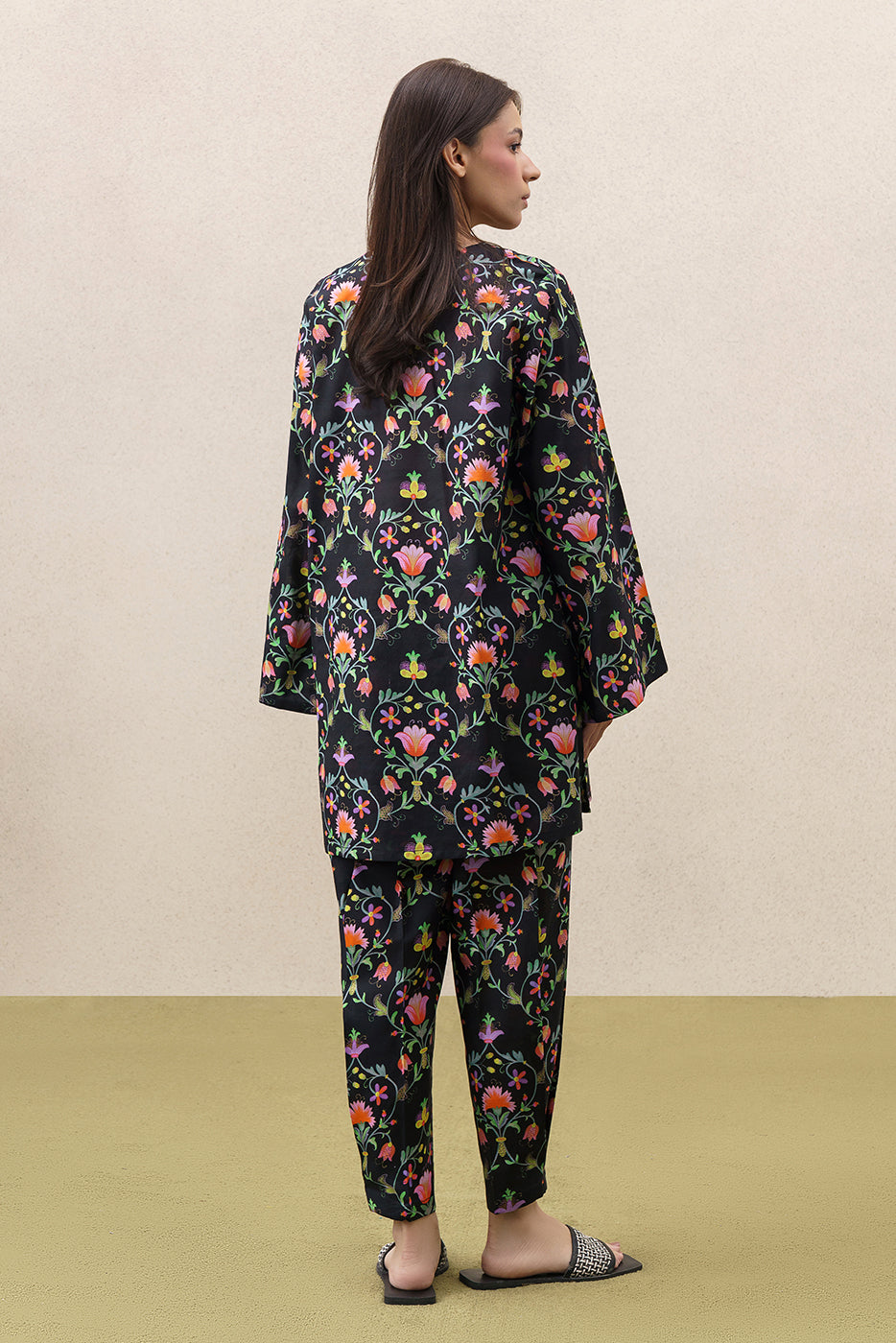 2 PIECE PRINTED DORIA LAWN SUIT (PRET)