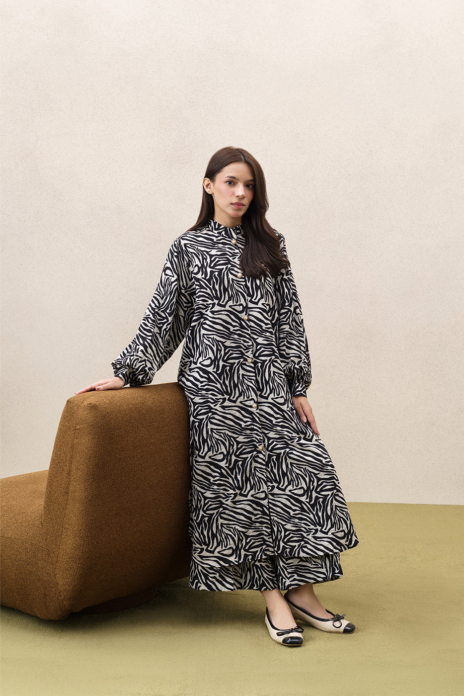 2 PIECE PRINTED TEXTURED JACQUARD SUIT (PRET)