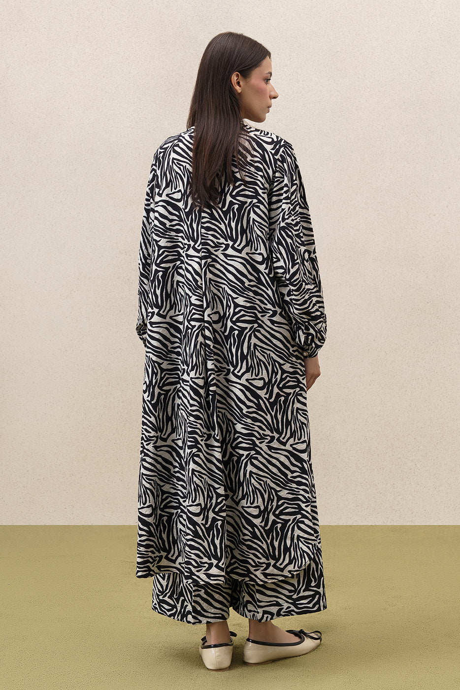 2 PIECE PRINTED TEXTURED JACQUARD SUIT (PRET)