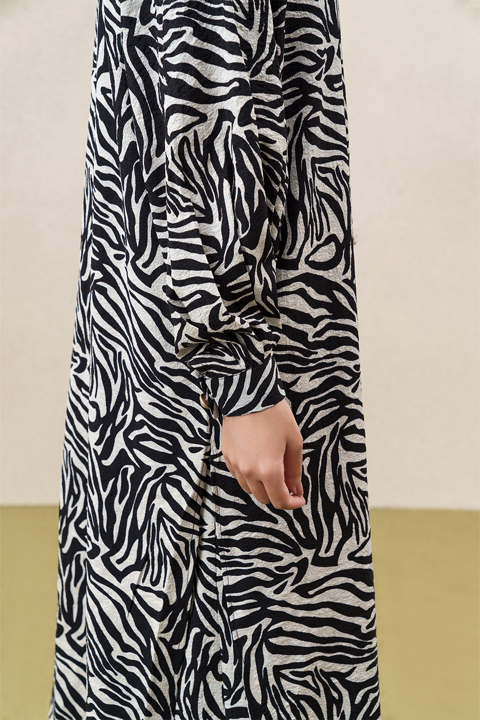 2 PIECE PRINTED TEXTURED JACQUARD SUIT (PRET)