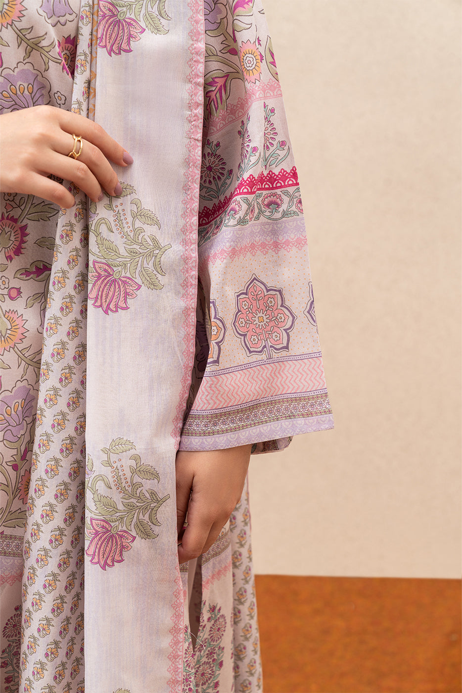 3 PIECE PRINTED LAWN SUIT (PRET)