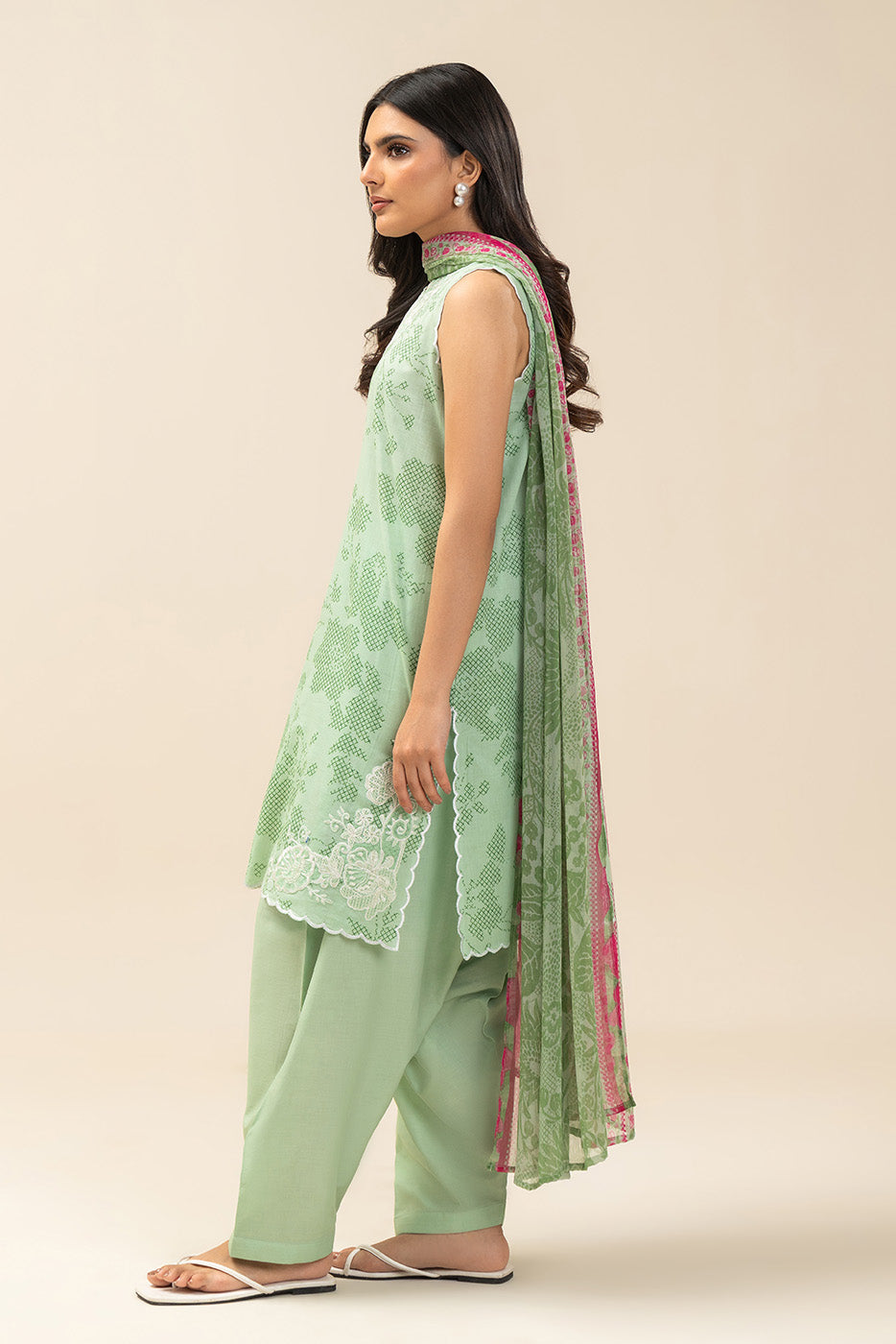 3 PIECE EMBROIDERED LAWN SUIT-QUIET CELADON (UNSTITCHED)