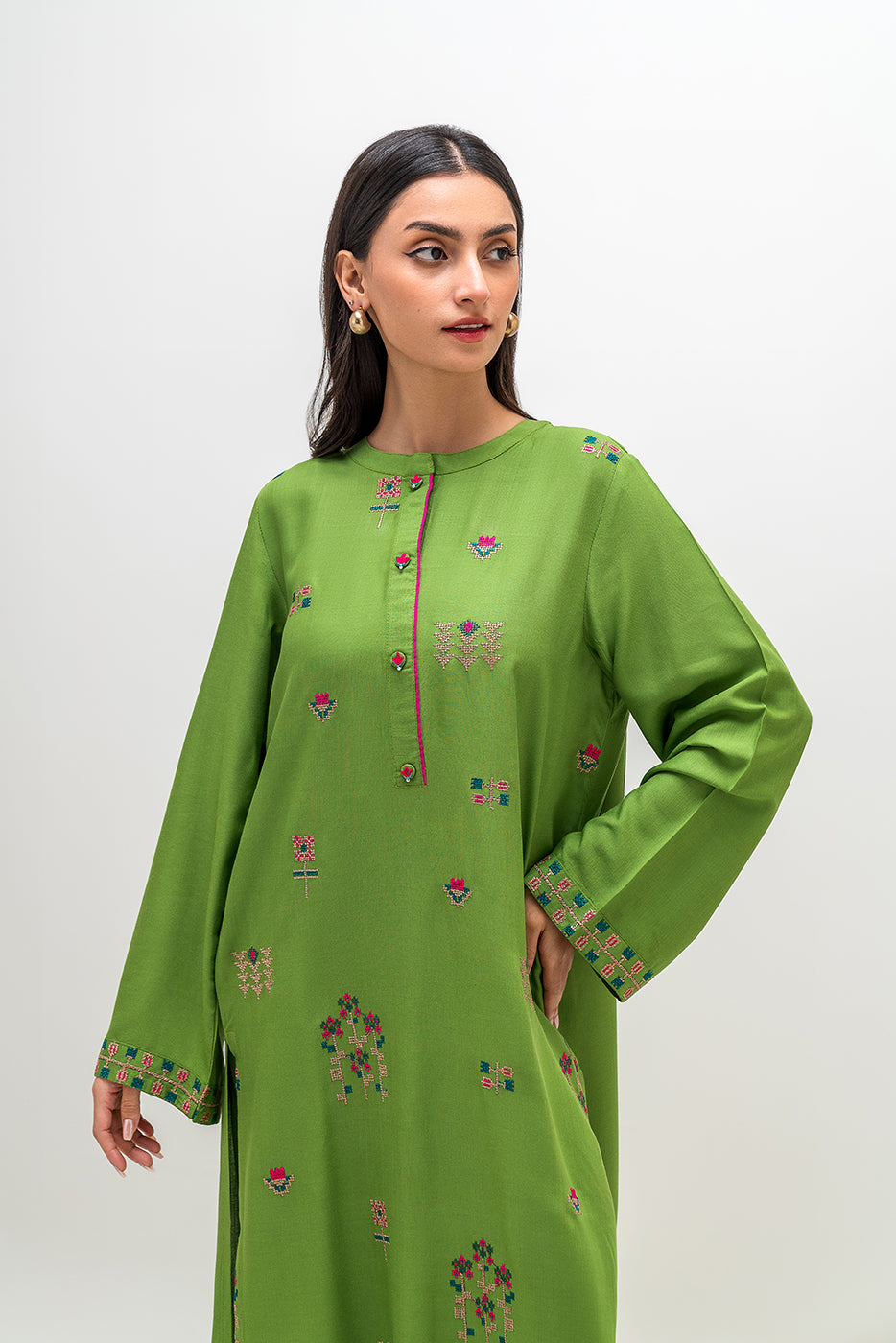 2 PIECE EMBROIDERED VISCOSE SUIT (PRET)