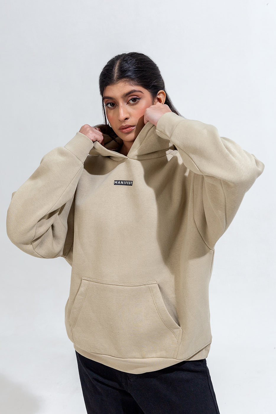 GRAPHIC OVERSIZED HOODIE