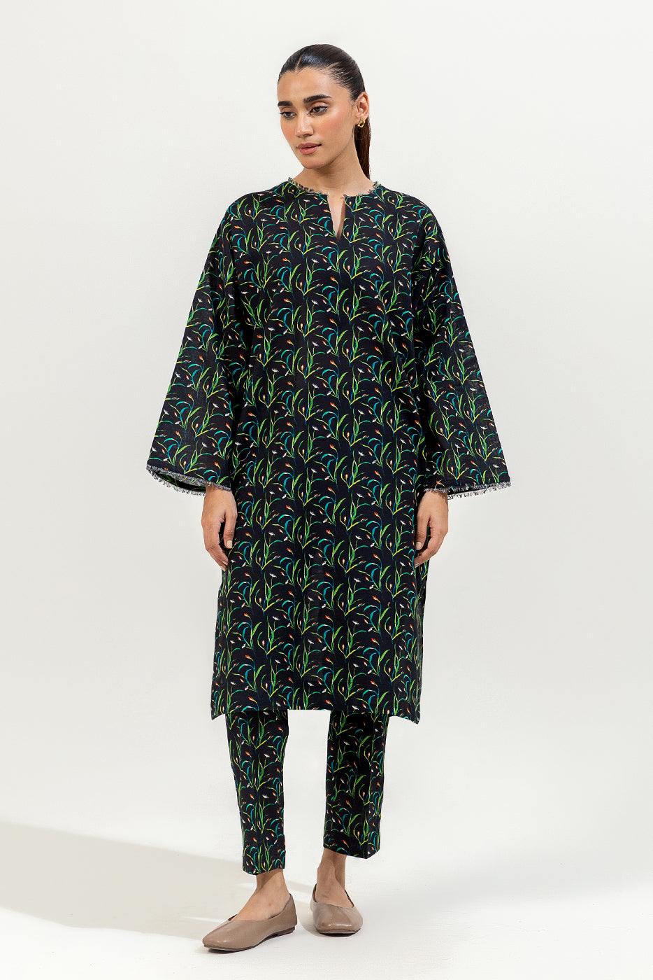 2 PIECE PRINTED KHADDAR SUIT (PRET)