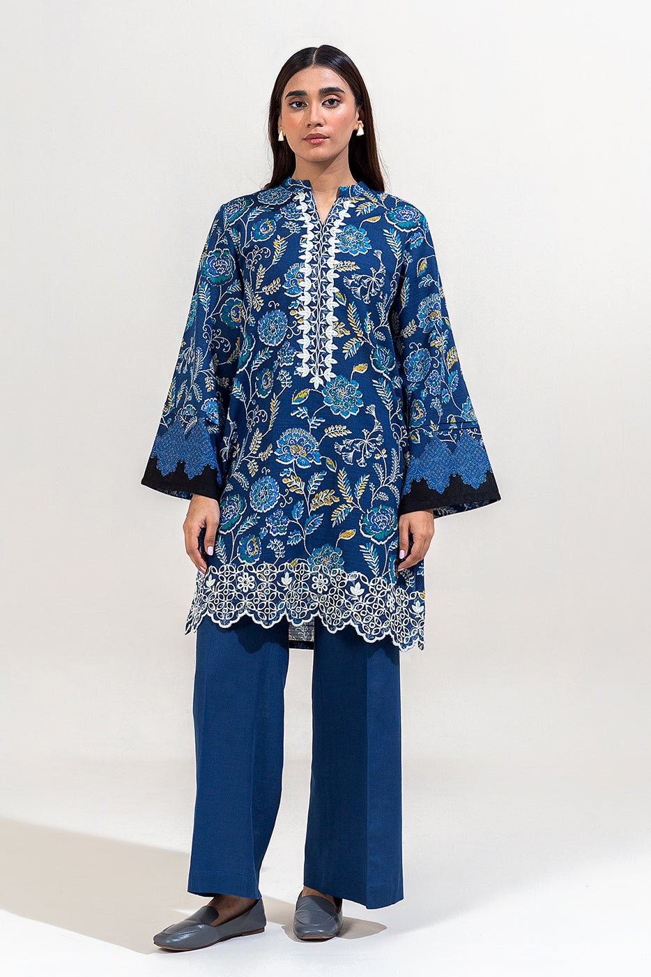 2 PIECE EMBROIDERED KHADDAR SUIT-NAVY BLOOM (UNSTITCHED)