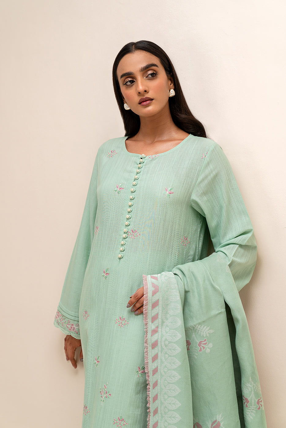 3 PIECE EMBROIDERED KHADDAR SUIT-MINT COLLISION (UNSTITCHED)