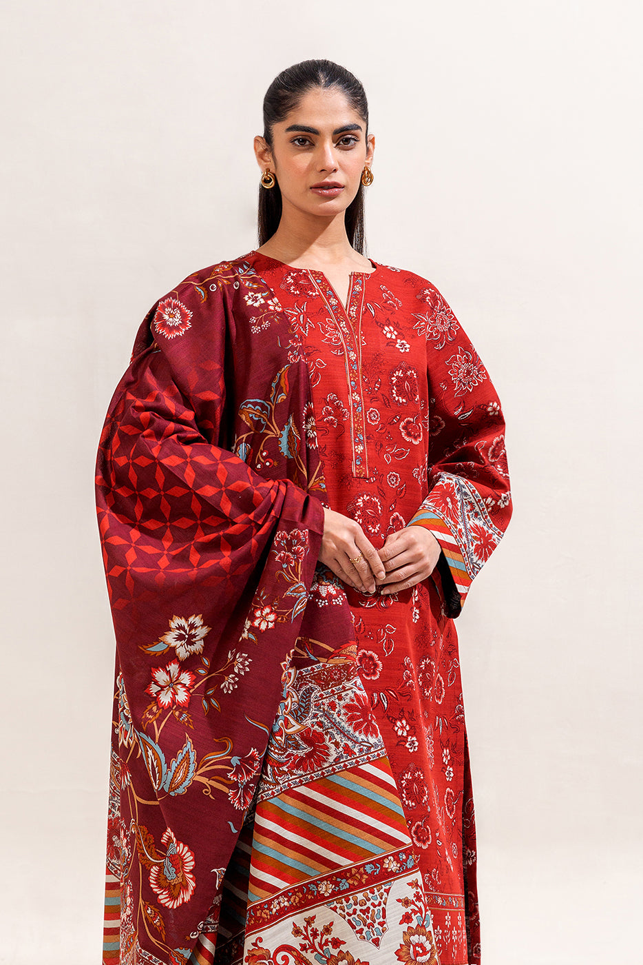 3 PIECE PRINTED KHADDAR SUIT-SCARLET BLOOM (UNSTITCHED)