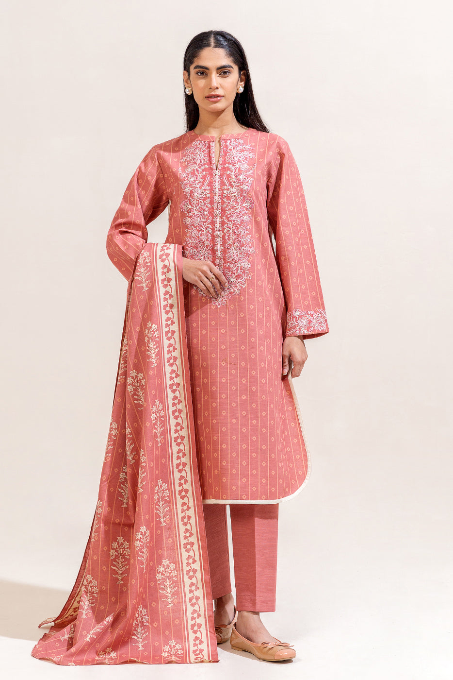 3 PIECE EMBROIDERED KHADDAR SUIT-CORAL CREPE (UNSTITCHED)