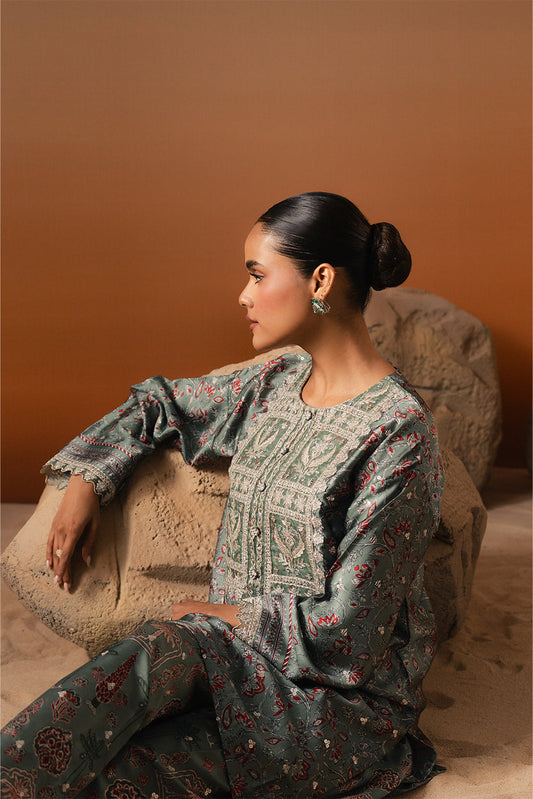 2 PIECE EMBROIDERED SHAMOZE SILK SUIT (LUXURY-PRET)