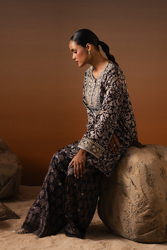 2 PIECE EMBROIDERED SILK SUIT (LUXURY PRET)