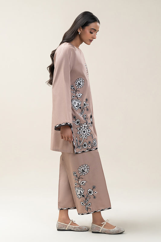 2 PIECE EMBROIDERED CAMBRIC SUIT (PRET)