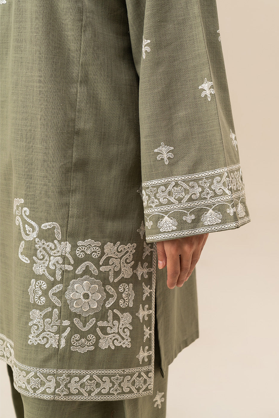 2 PIECE EMBROIDERED TWO WAY SLUB SUIT (PRET)