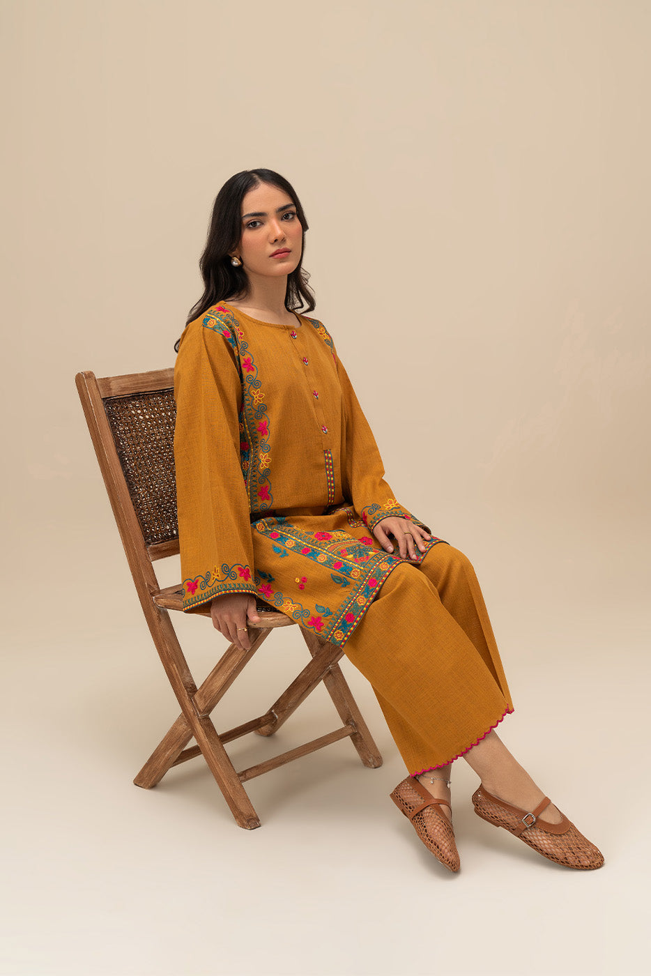 2 PIECE EMBROIDERED TWO WAY SLUB SUIT (PRET)