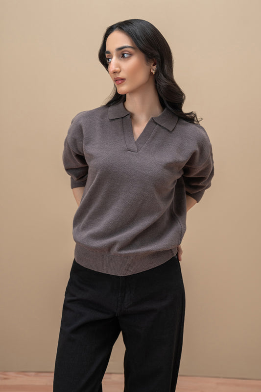 COLLAR WITH V-NECK PULLOVER