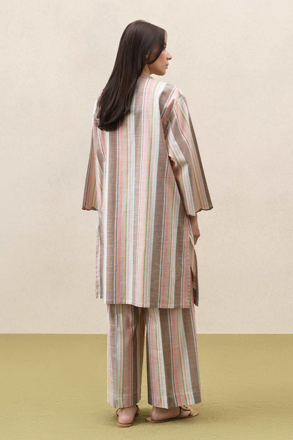 2 PIECE EMBROIDERED YARN DYED SUIT (PRET)