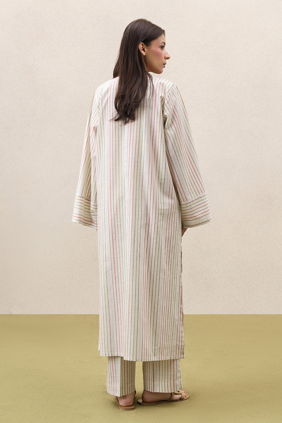 2 PIECE EMBROIDERED YARN DYED SUIT (PRET)