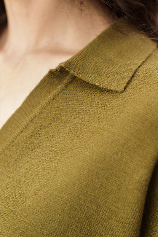 COLLARED FINE KNIT PULLOVER