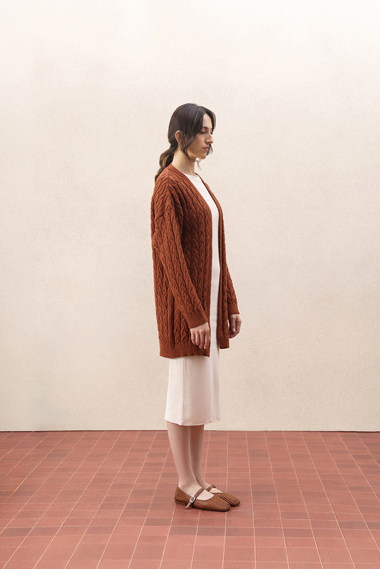 MID LENGTH CHUNKY BRAIDED WEAVE SHRUG
