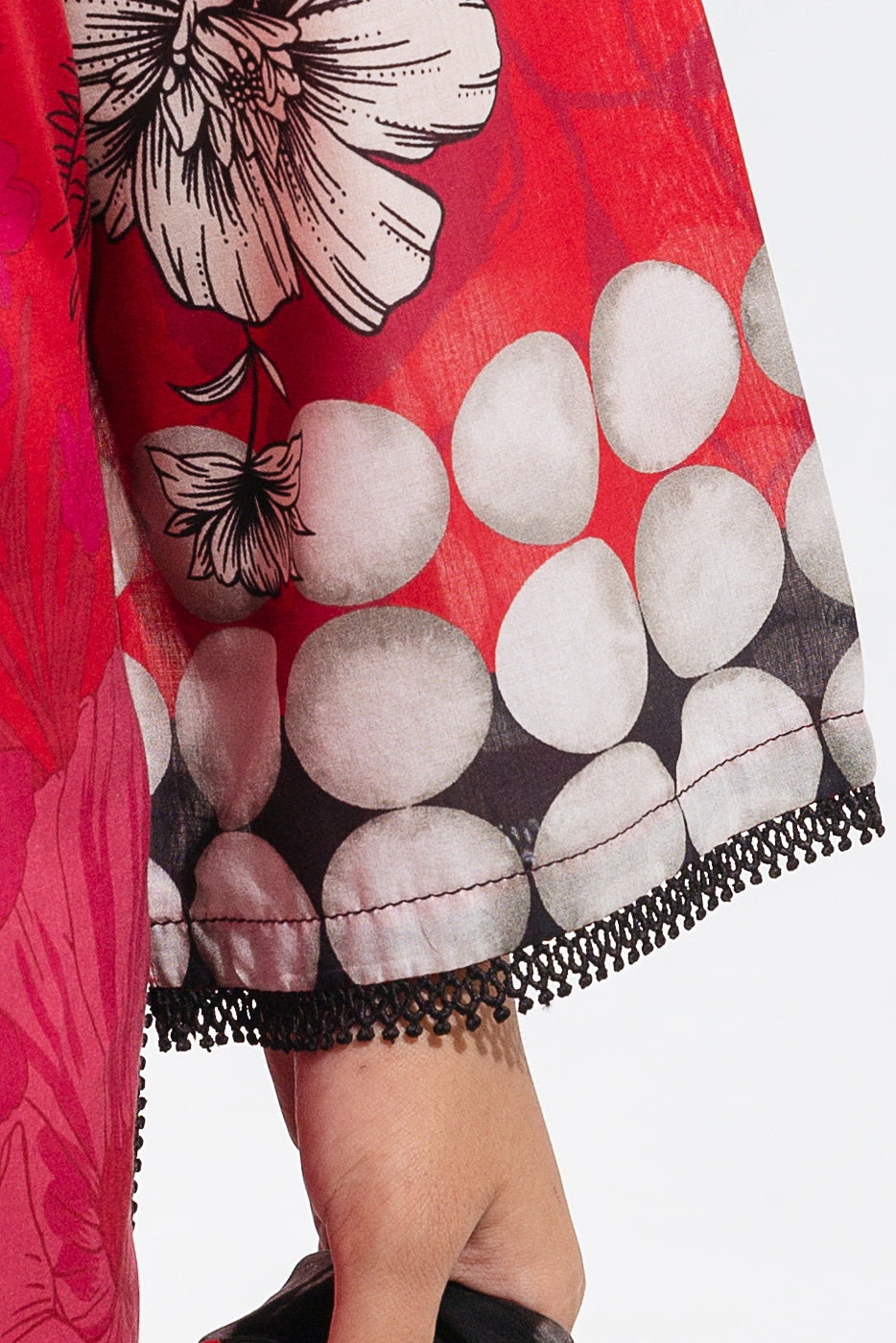 3 PIECE - PRINTED LAWN SUIT - SCARLET BOUQUET