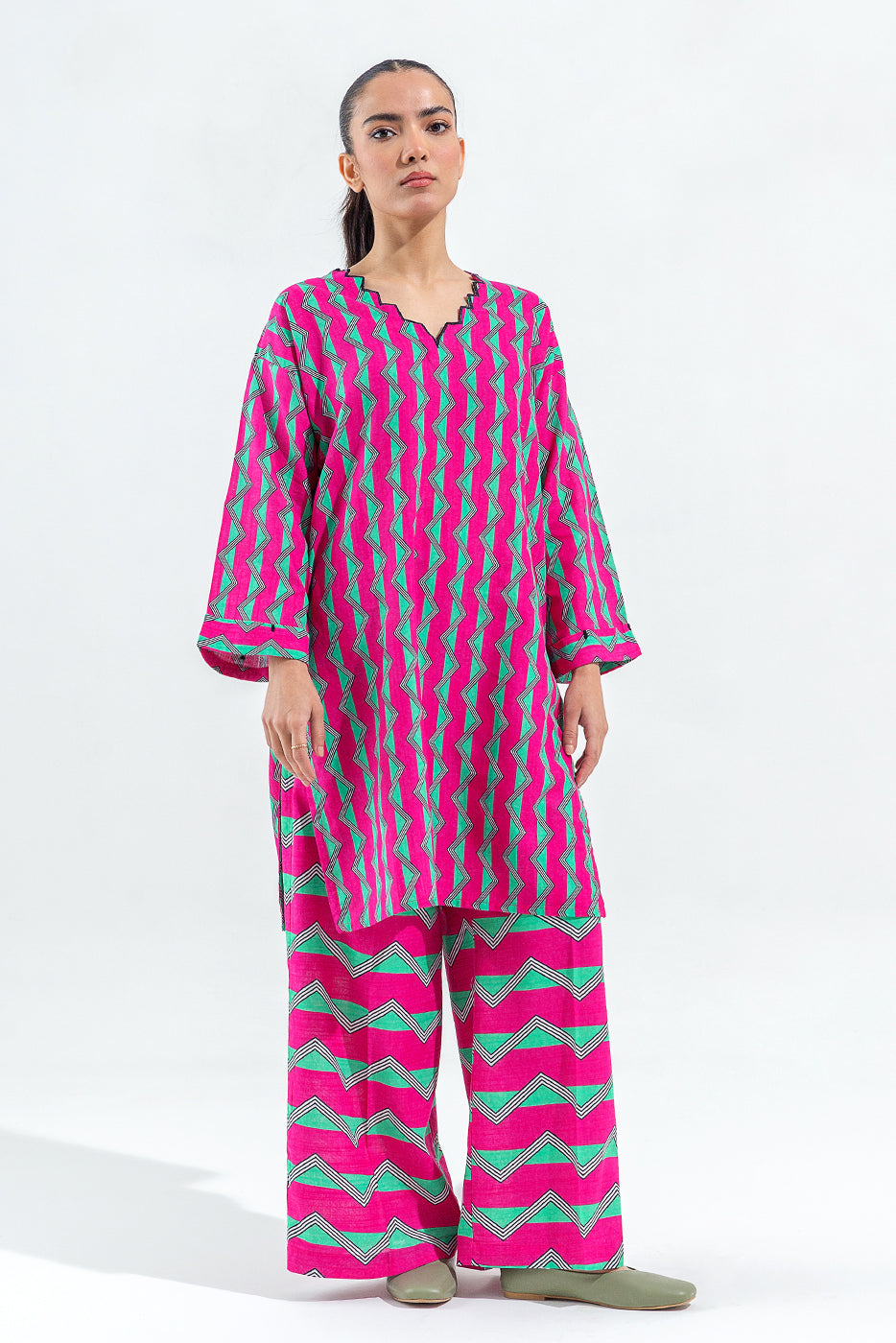 2 PIECE PRINTED SLUB KHADDAR SUIT (PRET)