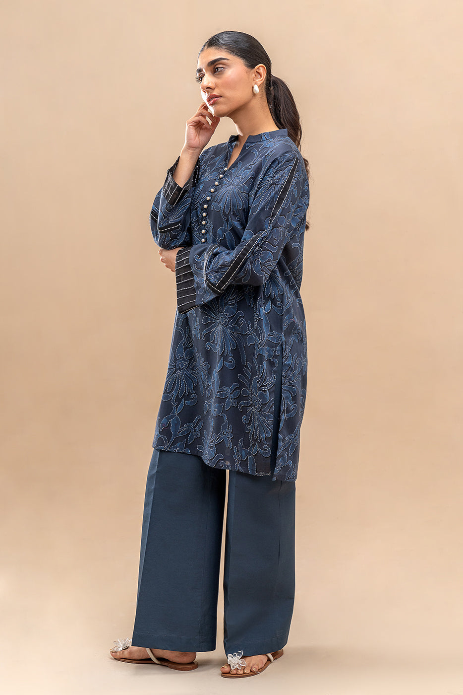 1 PIECE PRINTED LAWN SHIRT-NAVY HUE (UNSTITCHED)